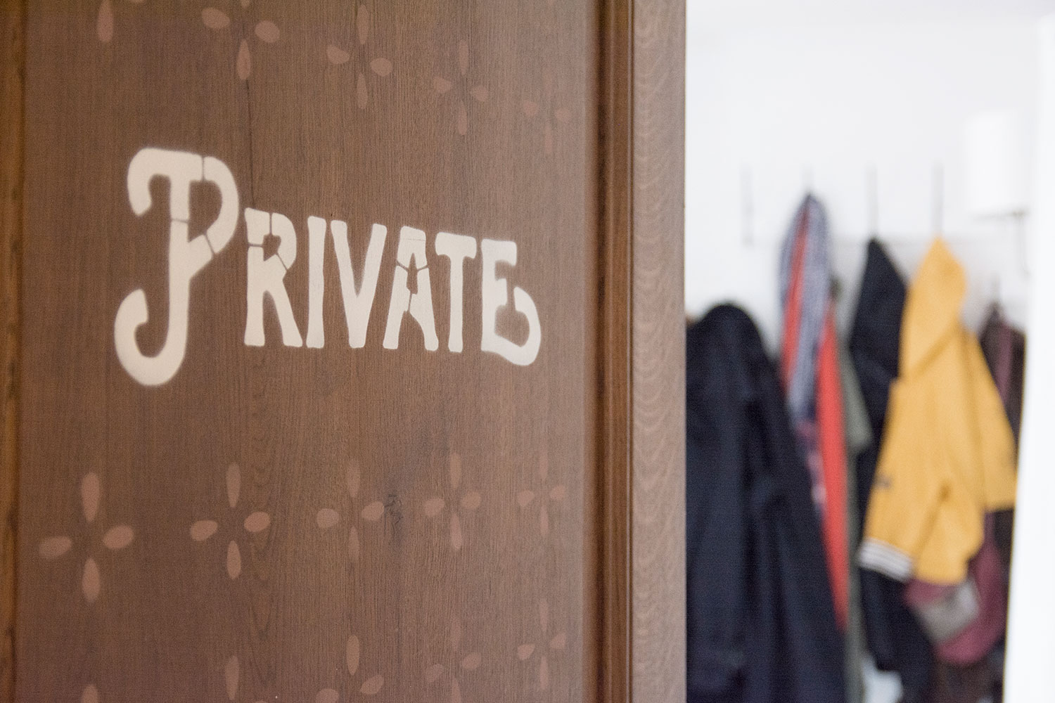 B&B Jourdan - signalétique pochoir - 5