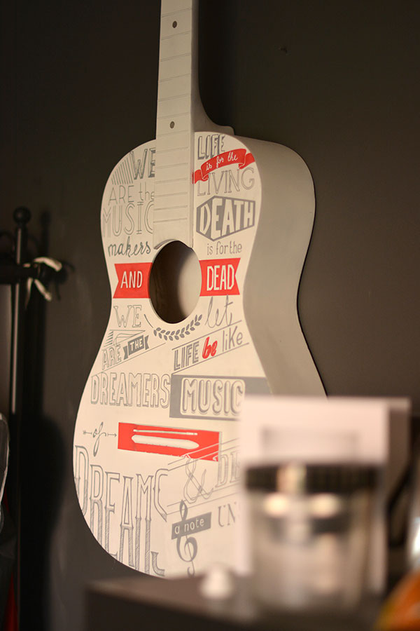 Music Makers Guitar - 2
